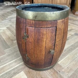 Bar - soudek - dub masiv, kování