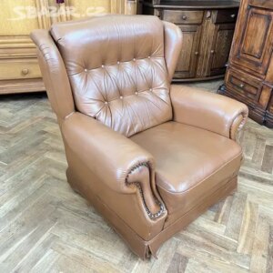 Křeslo kůže chesterfield, druky, kolečka
