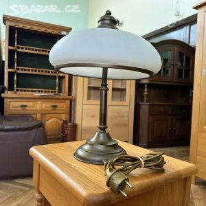 Lampa stolní vintage, kovová + matné mléčné sklo