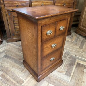 Komoda sloup teak dub masiv 4 šup., kování