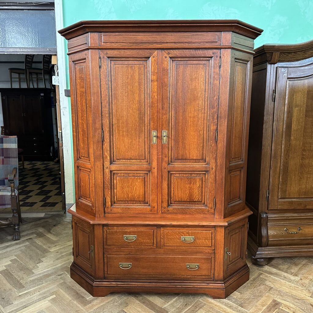 Skříň šatní teak dub masiv 4 dv. 3 š., celomasiv - i záda