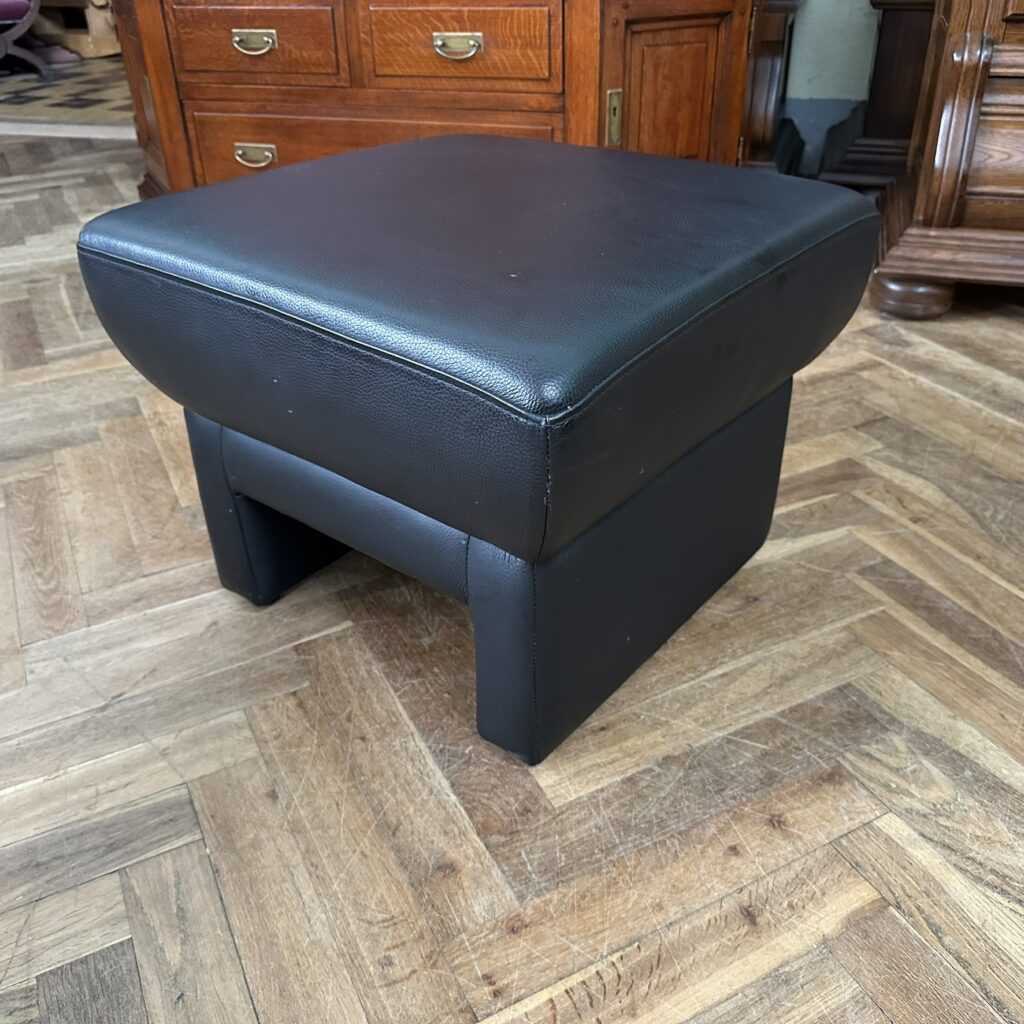 Taburet černá pravá kůže